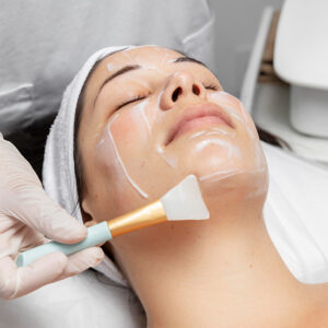 Limpieza Facial Profunda + Hollywood Peel